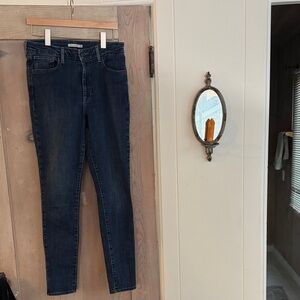 Levis Dark Blue Women's Skinny Jeans